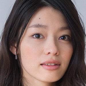 中村巴奈重