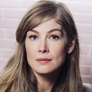 Rosamund Pike