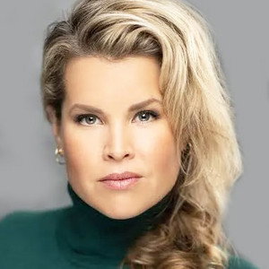 Lindsay Gibson