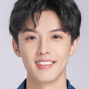 周峻炜