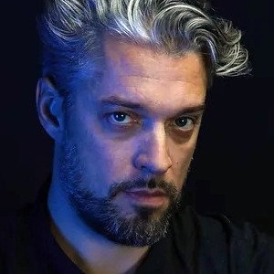 Benedikt Schiefer