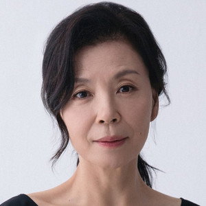 车美京