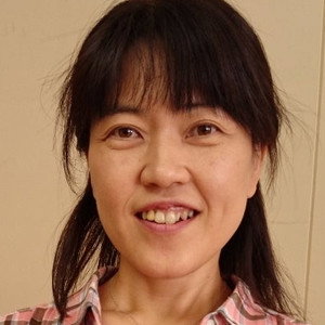 露崎朱音