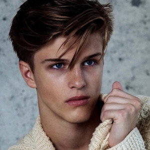 Alex Lange