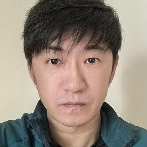 何一平
