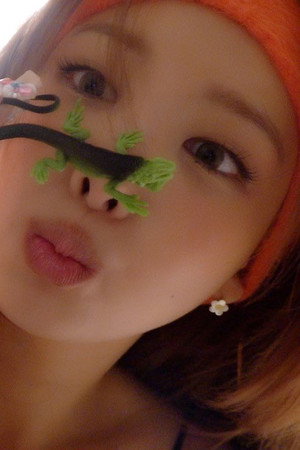 NAYEON “NA” Jacket Shooting Behind