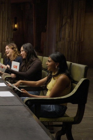 Truth or Lie: Sisterhood
