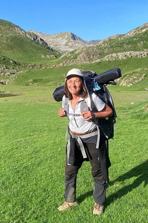 Pyrenees, living with the bear