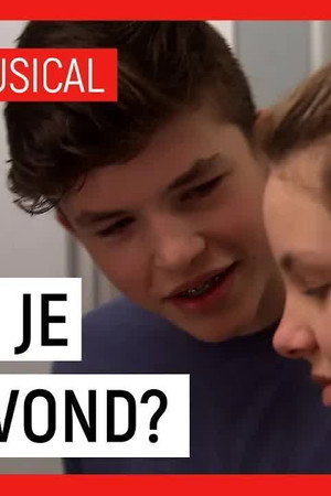 Does Gijs Dare to Prank Teacher Dennis?