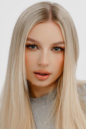 Yana Zenina