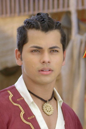 Malika and Aladdin Enter the Palace