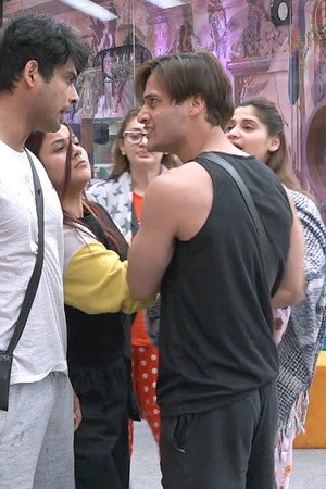 Asim-Sidharth ka ghamasan yudh!