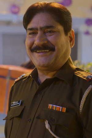 Khaki Wala Gunda
