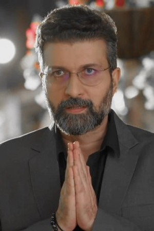 Sanjay invites Kaveri and Vidya
