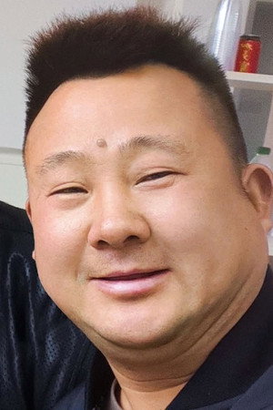 Chinese Mayor invites us to his home