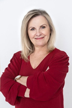 Anna Hatzisofia Anna Hatzisofia