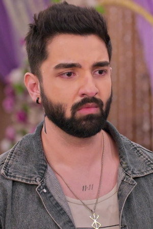 Angad Shocks the Viranis