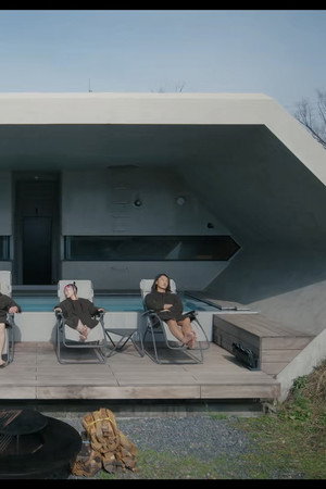 The Hive, Toyama