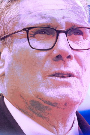 Starmer Cuts Mandelson Adrift