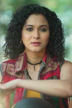 Jeetu Brings Sheena Home