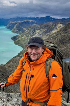 Jotunheimen – In the Embrace of the Mountains