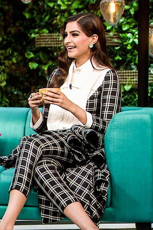 Kareena Kapoor & Sonam Kapoor