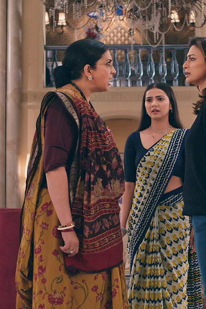 Tulsi and Nandini's Clash Explodes