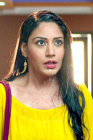 Roop Plots against Tej and Janhvi