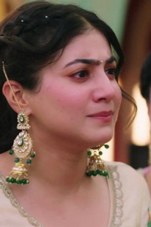 Heer Exposes Arjun and Gulaab