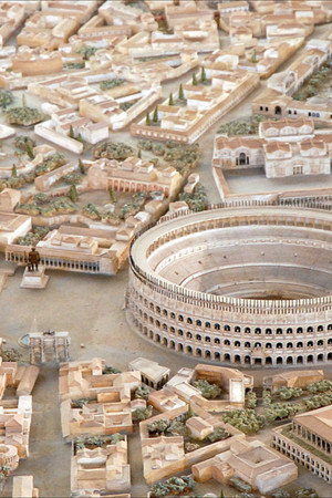 In the Alleys of Imperial Rome