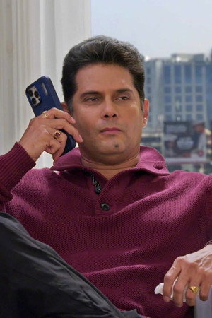 Mihir Arrives in Mumbai