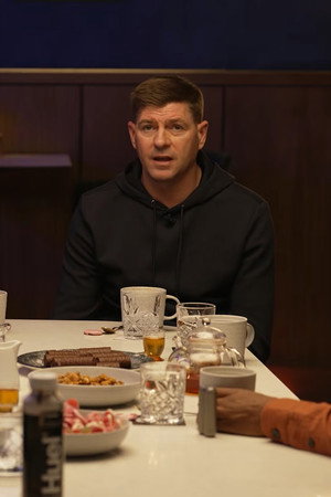 Gerrard: Liverpool, Speaking to Salah, Rangers Success & Slot Pressure