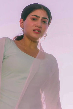 Heer Risks Her Life to Stop Nawab