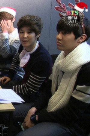 [BTS 꿀 FM 06.13] The very happy Christmas with BTS!