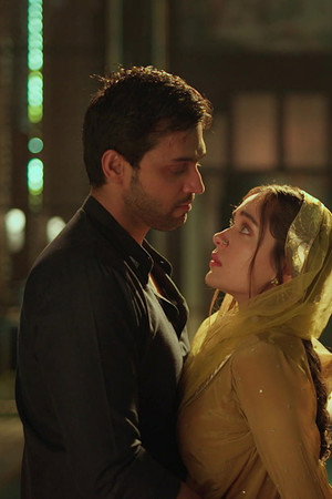 Mahid Saves Seher's Life