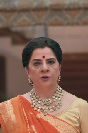 Mahi Gets Thrown out by Vasundhara