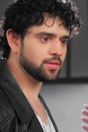 Manish reveals Abhir's identity