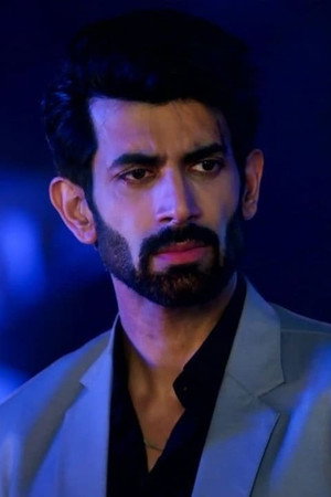 Shiv Helps Ishani Get Her Foodstall Back