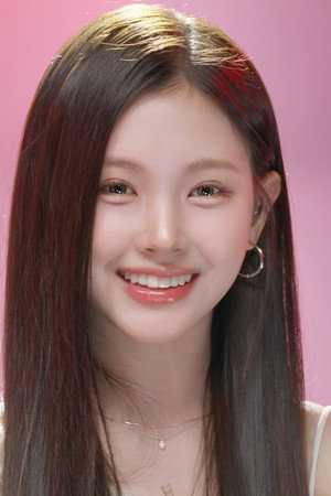 Baby DONT Cry's YIHYUN