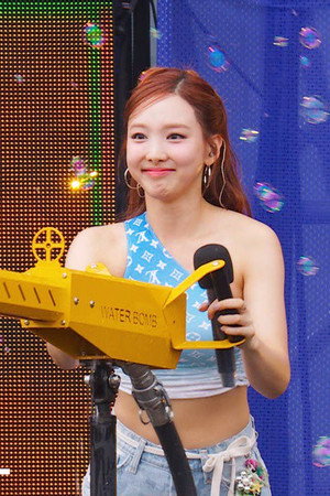 NAYEON “2024 WATERBOMB SEOUL” BEHIND