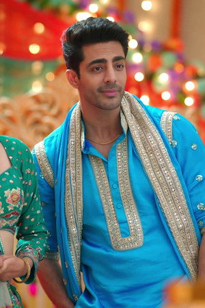 Yuvraaj Confesses to Taara