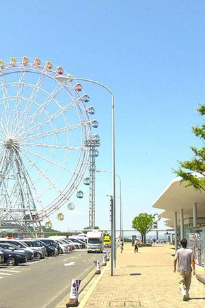 A Midsummer Service Area on Awaji Island