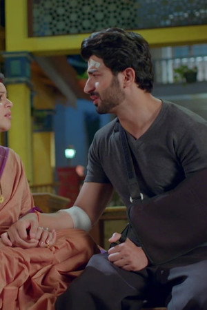 Vidya Seeks Dheeraj's Forgiveness