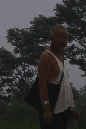 Deng Guo Yuan, in the garden