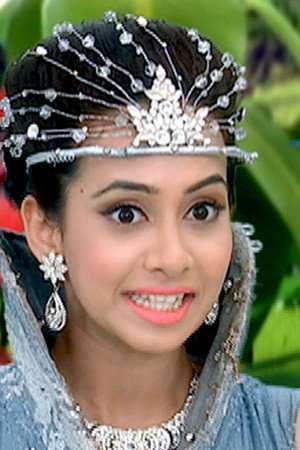 Saloni In Habau's Control