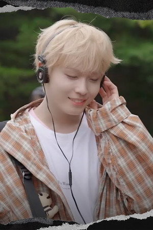 "처음 불러보는 노래 (My First Love Song)" M/V Behind Part.2