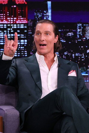 Matthew McConaughey, Alana Haim, Niko Moon