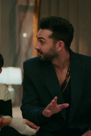 Raj Supports Aarambhi