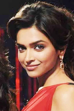Deepika Padukone & Sonam Kapoor