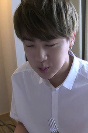 150630 밥 먹는 김석진